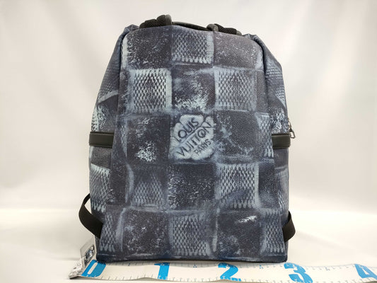 LOUIS VUITTON Discovery Backpack