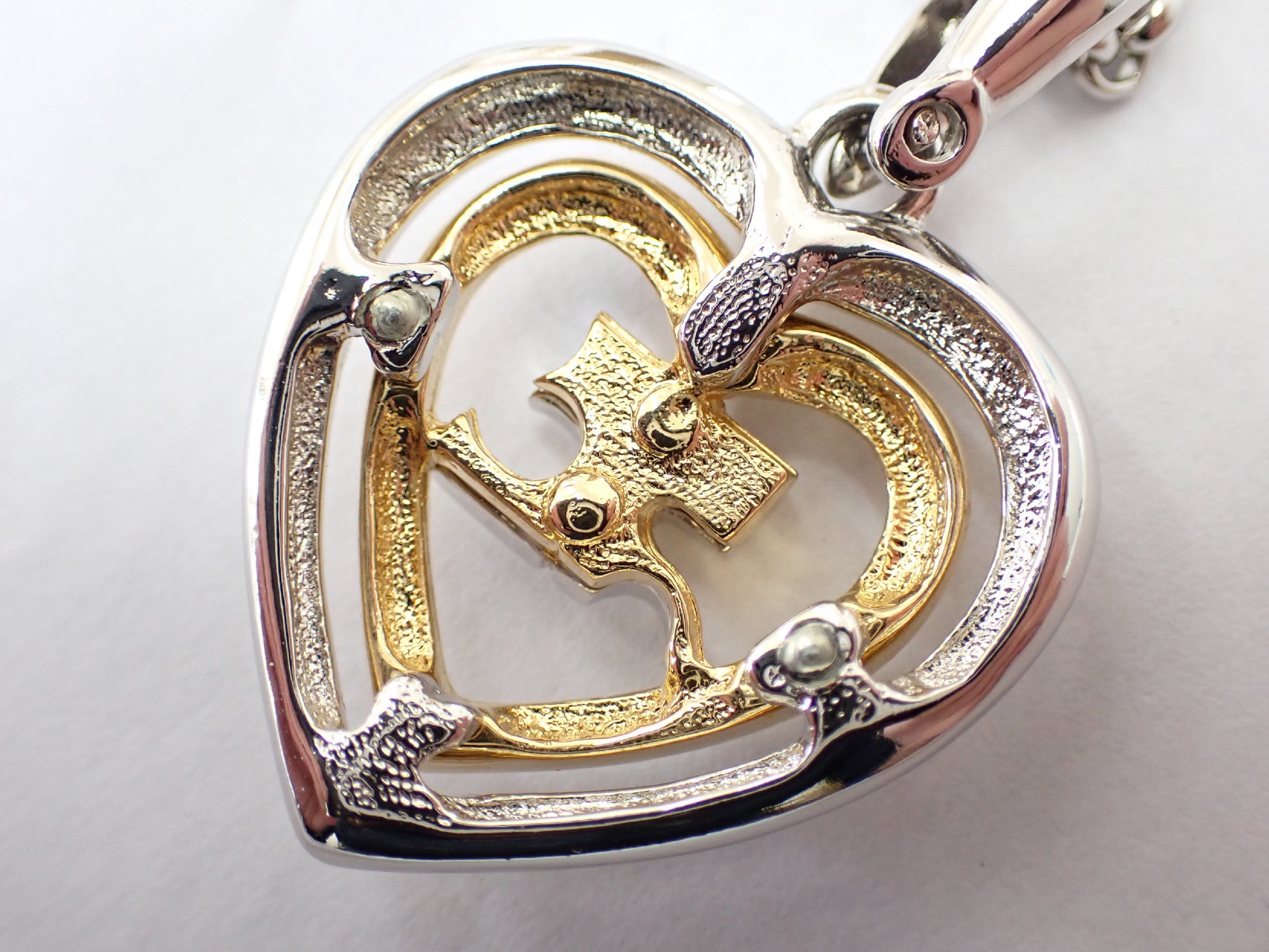 courreges courreges heart long necklace necklace