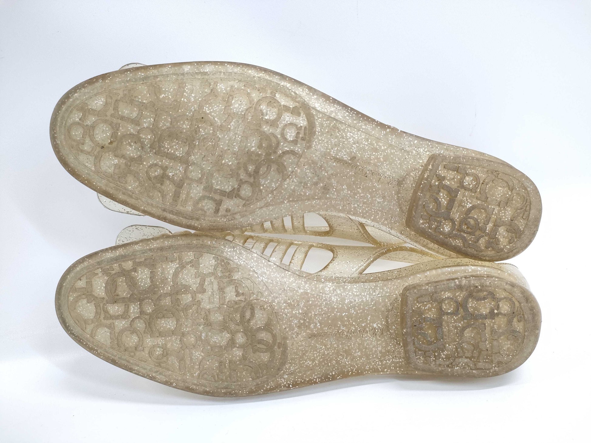 Salvatore Ferragamo size 5 pumps