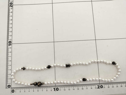 LOUIS VUITTON LV Monogram Slim Pearl Necklace M02235 LE4214 Necklace
