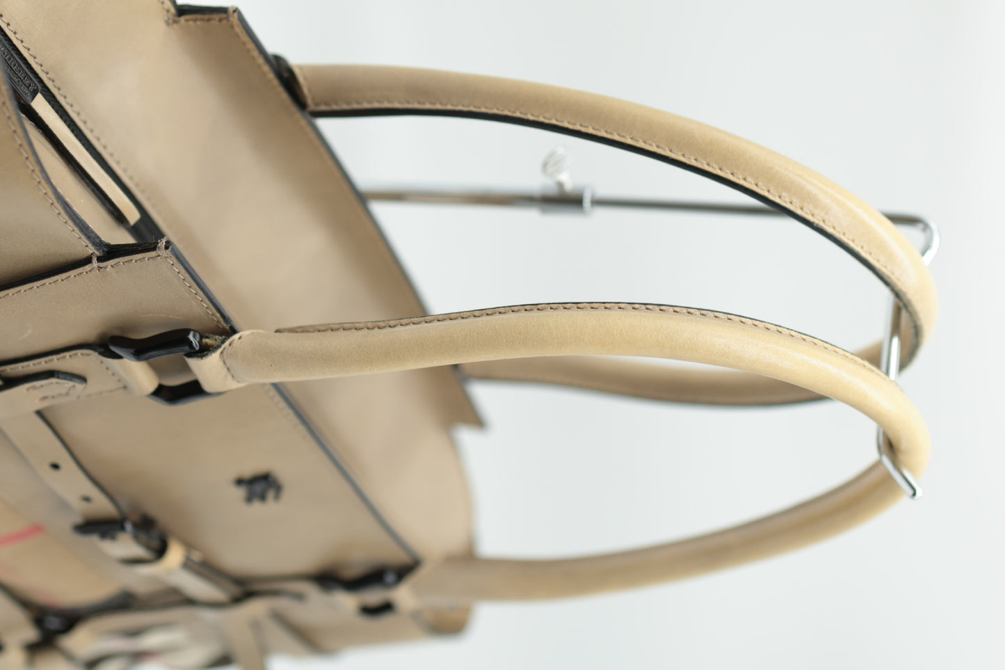 BURBERRY Leather Beige Handbag