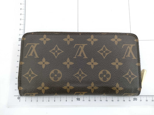 LOUIS VUITTON Monogram M41896 Zippy Wallet Wallet