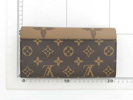 LOUIS VUITTON Monogram M80726 Portefeuil Sarah Wallet