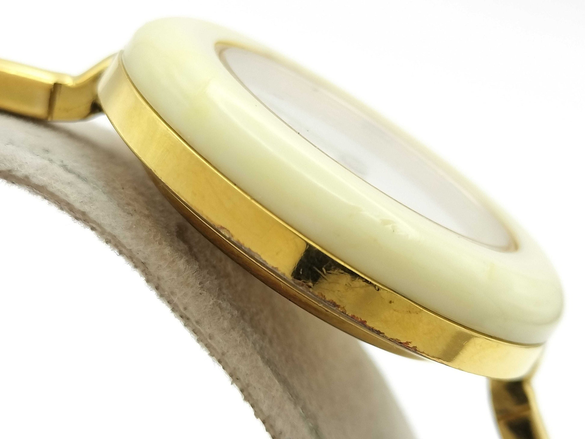 GUCCI Change Bezel 11/12.2 1561860 Quartz Women's Watch