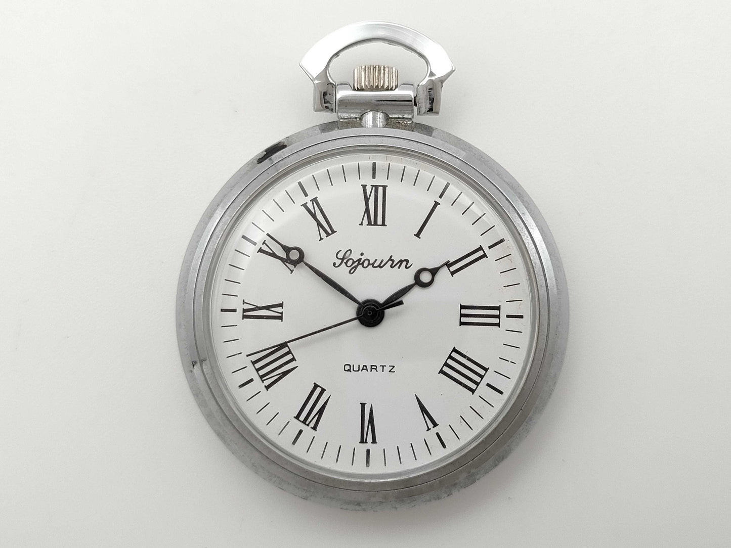 Quartz pocket watch