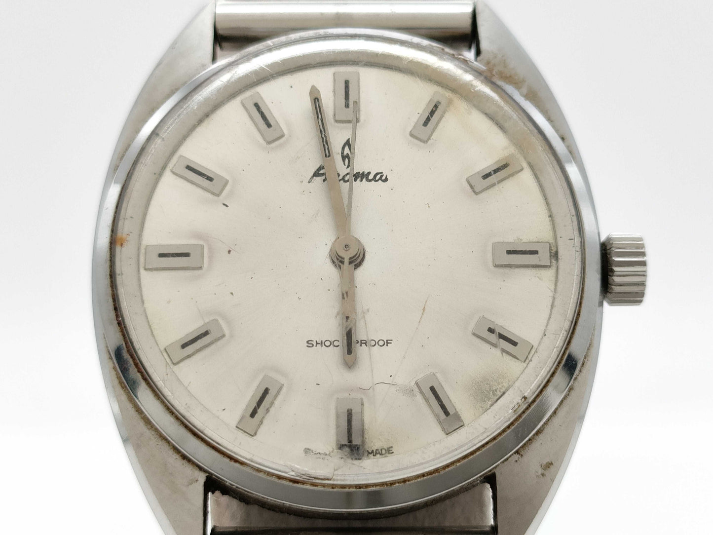 1611 Manual winding non-moving ladies' watch
