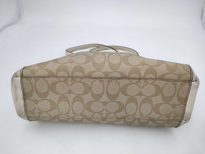 COACH Signature White Leather Ivory Shoulder Bag