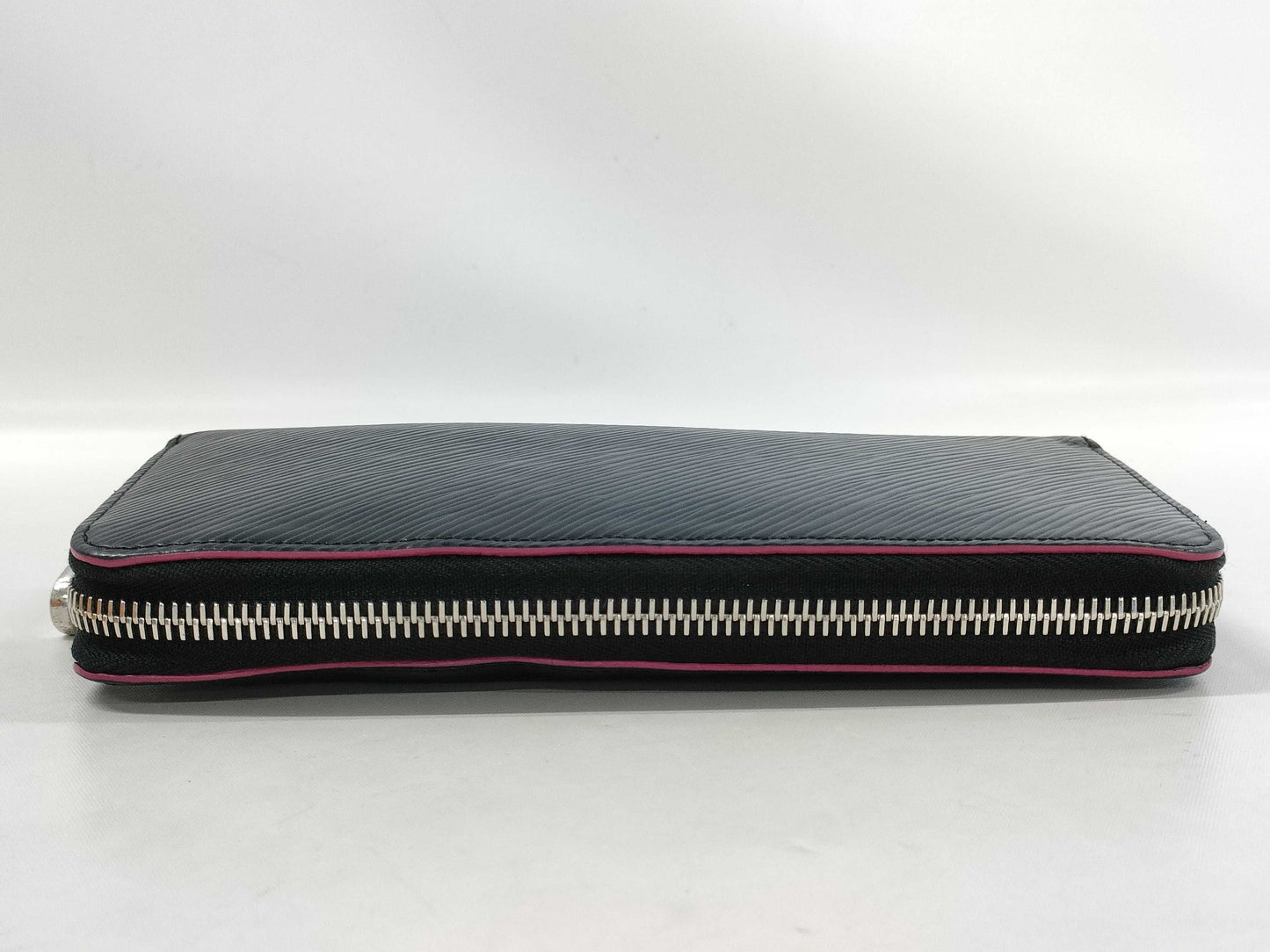 LOUIS VUITTON Epi Zippy Wallet, Bicolor Black/Hot Pink, M64838, Serial Number GI0210