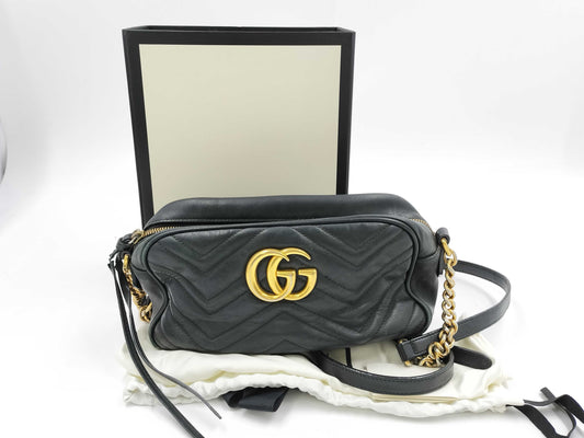 GUCCI GG Mamont Cuff Black Shoulder Bag