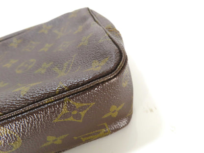 LOUIS VUITTON Monogram Monogram Truth Toilette 821 Pouch
