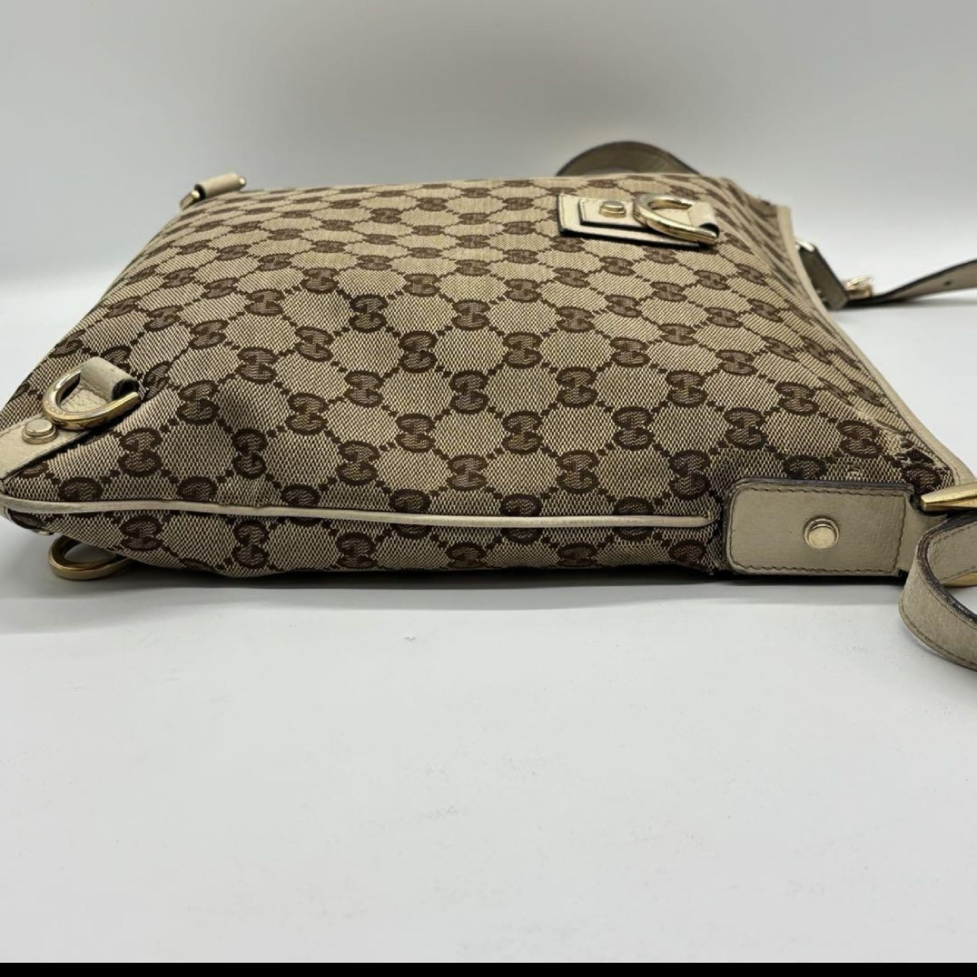 GUCCI GG Canvas Shoulder Beige 131326 Shoulder Bag