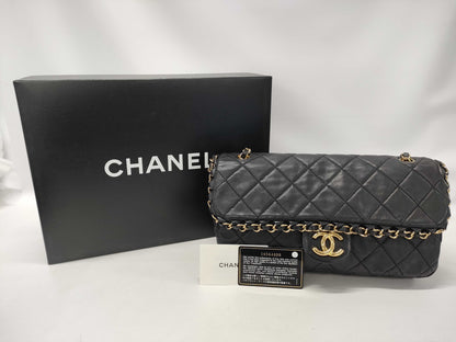 CHANEL Matelasse Churn Shoulder Bag