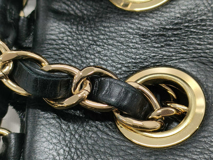 CHANEL Matelasse Churn Shoulder Bag