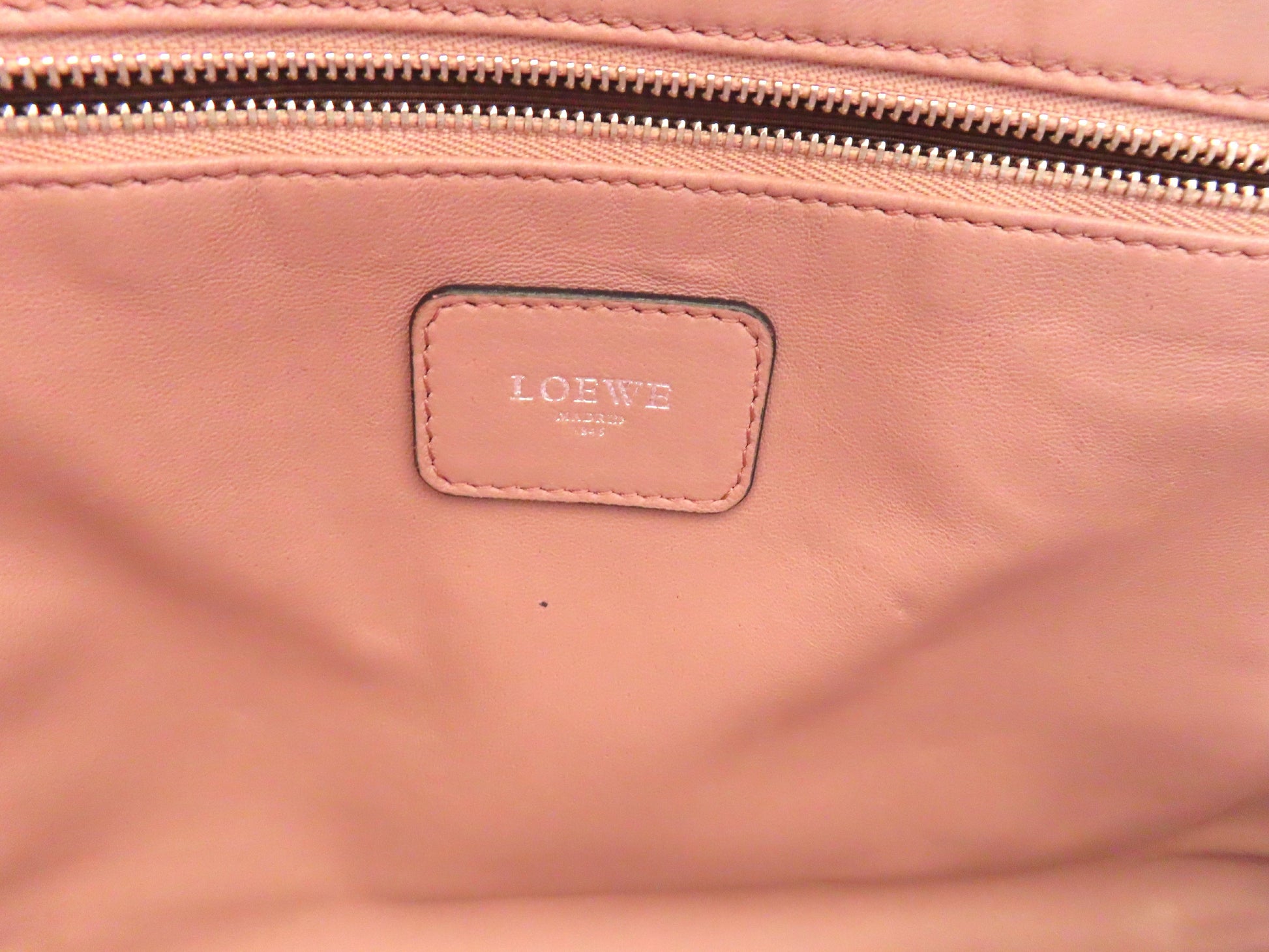 LOEWE Amazona 36 Leather/Pink Handbag