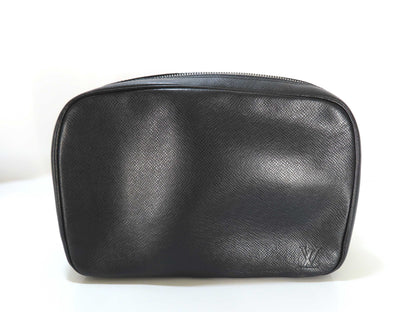 LOUIS VUITTON LOUIS VUITTON Truth Toilet GM Taiga/Aldo's Pouch