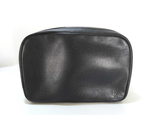 LOUIS VUITTON LOUIS VUITTON Truth Toilet GM Taiga/Aldo's Pouch