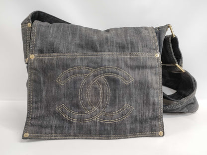 CHANEL Sparkling Shoulder Bag in Denim/Dark Navy/GD