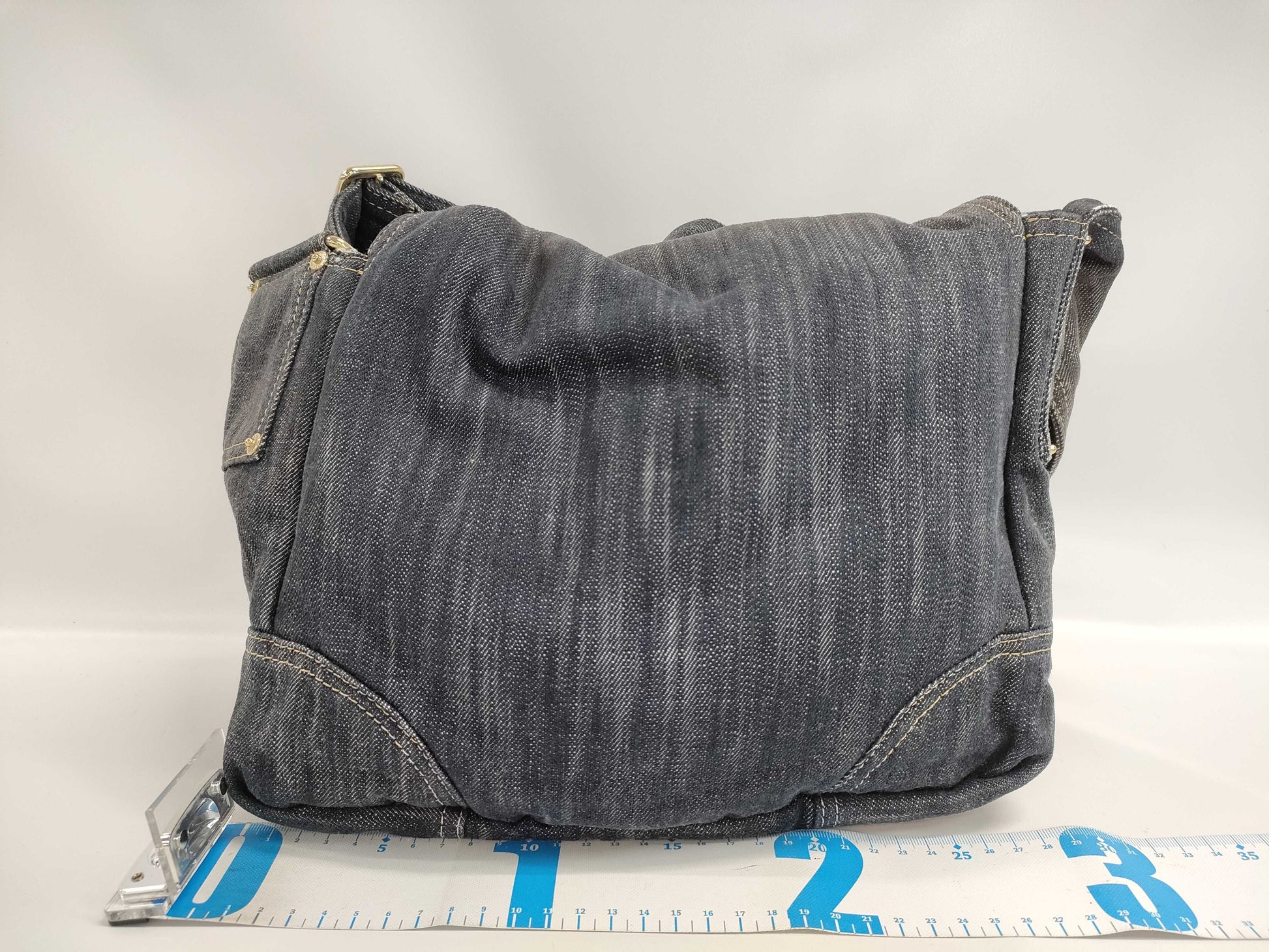CHANEL Sparkling Shoulder Bag in Denim/Dark Navy/GD
