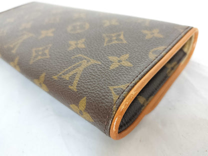 LOUIS VUITTON Monogram Louis Vuitton Monogram Pochette Twin GM M51852 Wallet