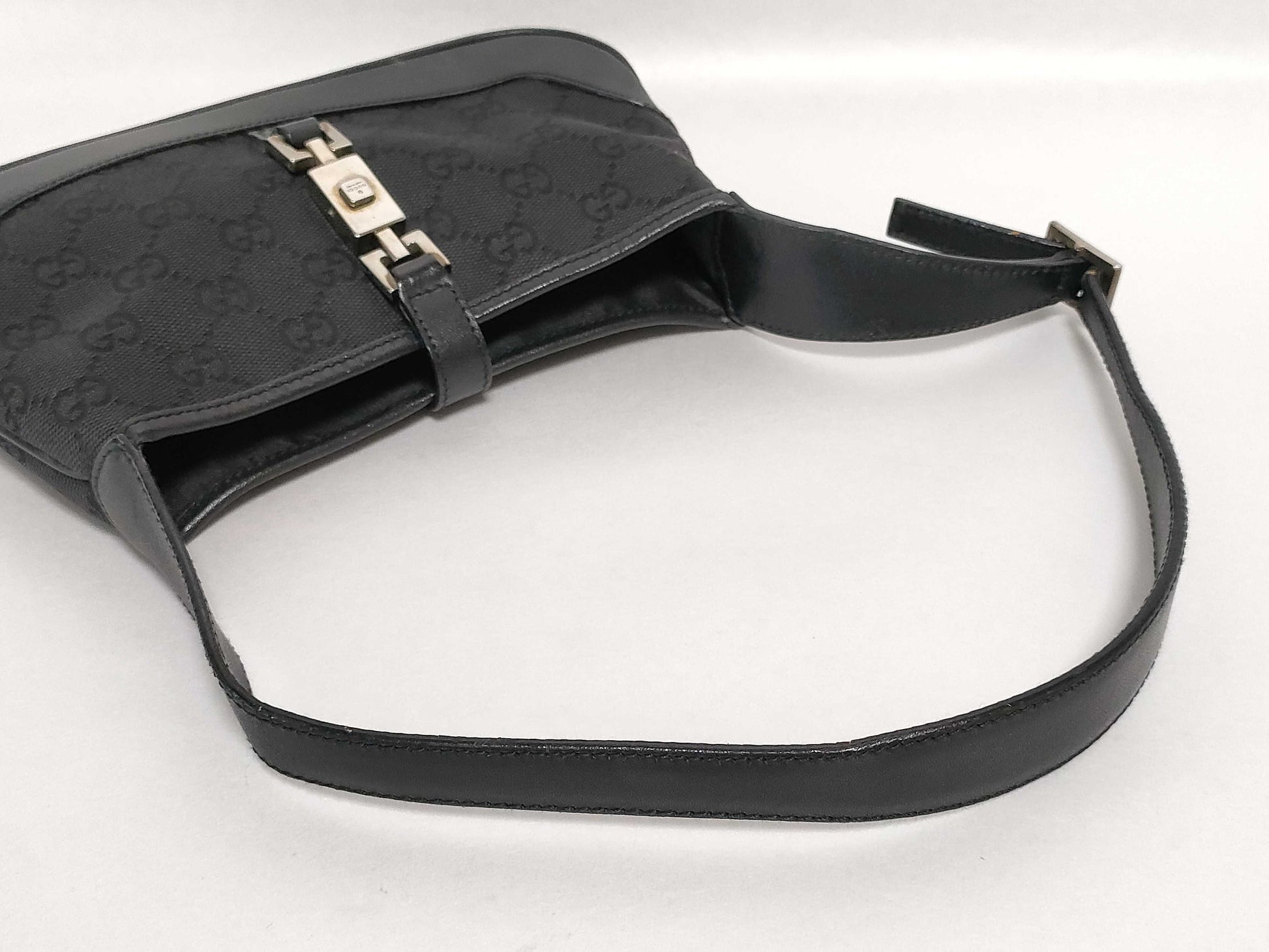 GUCCI GG Canvas Gucci GG Canvas Jackie Handbag Black Shoulder Bag
