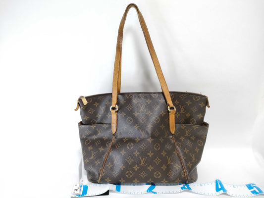 LOUIS VUITTON Monogram Louis Vuitton Monogram Totaly PM Tote Bag