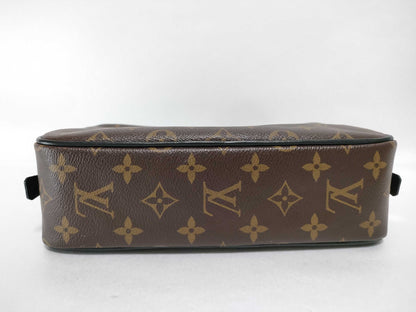 LOUIS VUITTON Monogram Louis Vuitton Monogram MacArthur Truth Wallet 24 Pouch