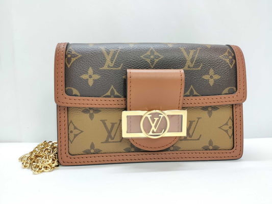 LOUIS VUITTON Monogram Porte-Feuille-Dauphine M68746 Shoulder Bag