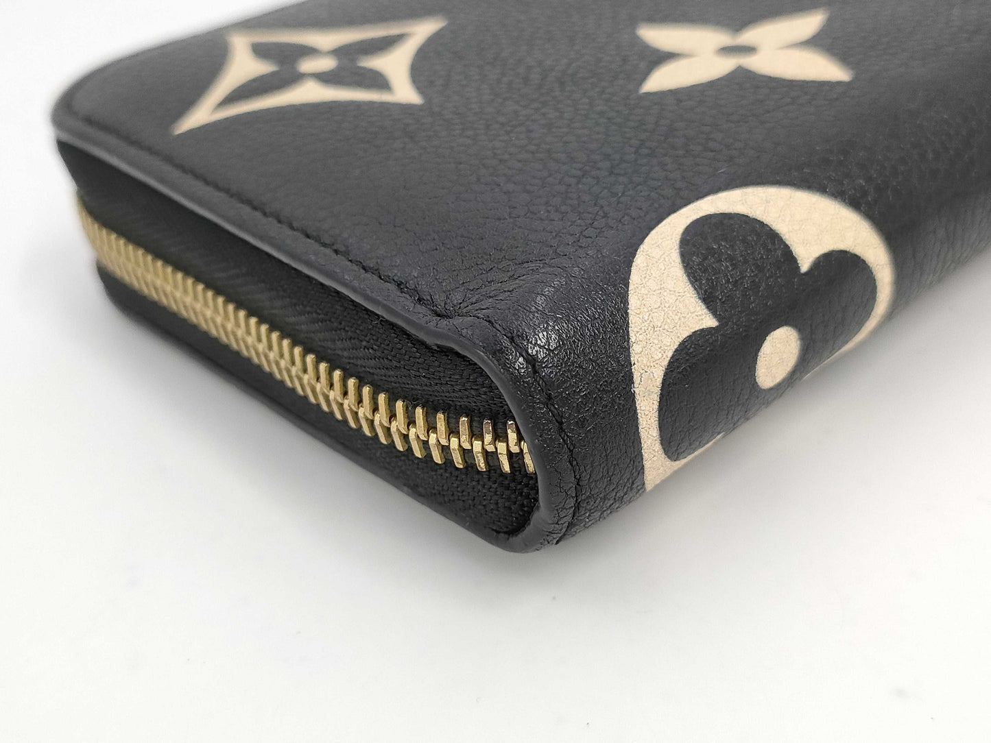 LOUIS VUITTON Empreinte Zippy Wallet in Black and Beige with IC Tag and G Hardware