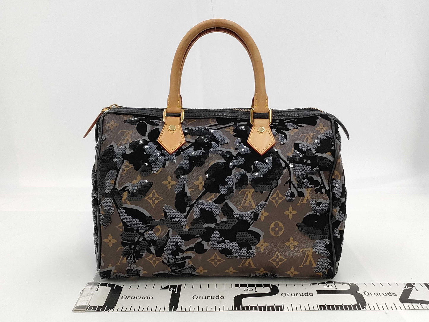 LOUIS VUITTON Louis Vuitton Speedy 25 Handbag