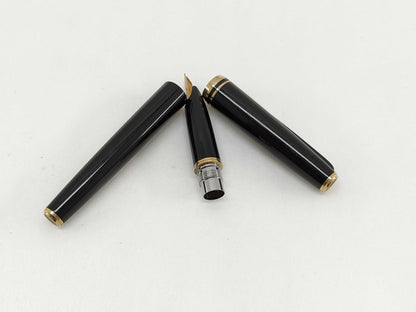 Montblanc Fountain Pen 18K Pen