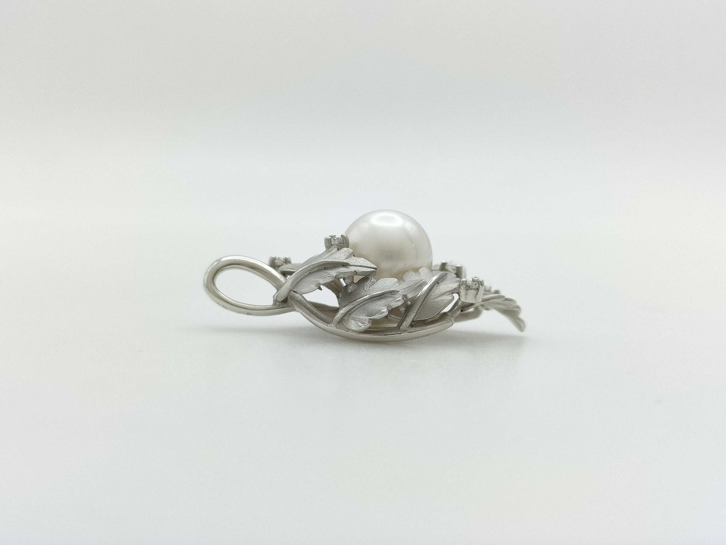D0.06ct Pearl diameter approx. 8.4mm K18WG 4.6g Pendant top 