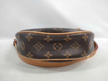 LOUIS VUITTON Monogram Loop M81098 Shoulder Bag