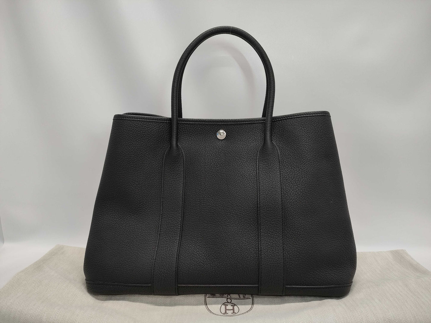 HERMES Garden Party 36 Black Y Stamp Handbag