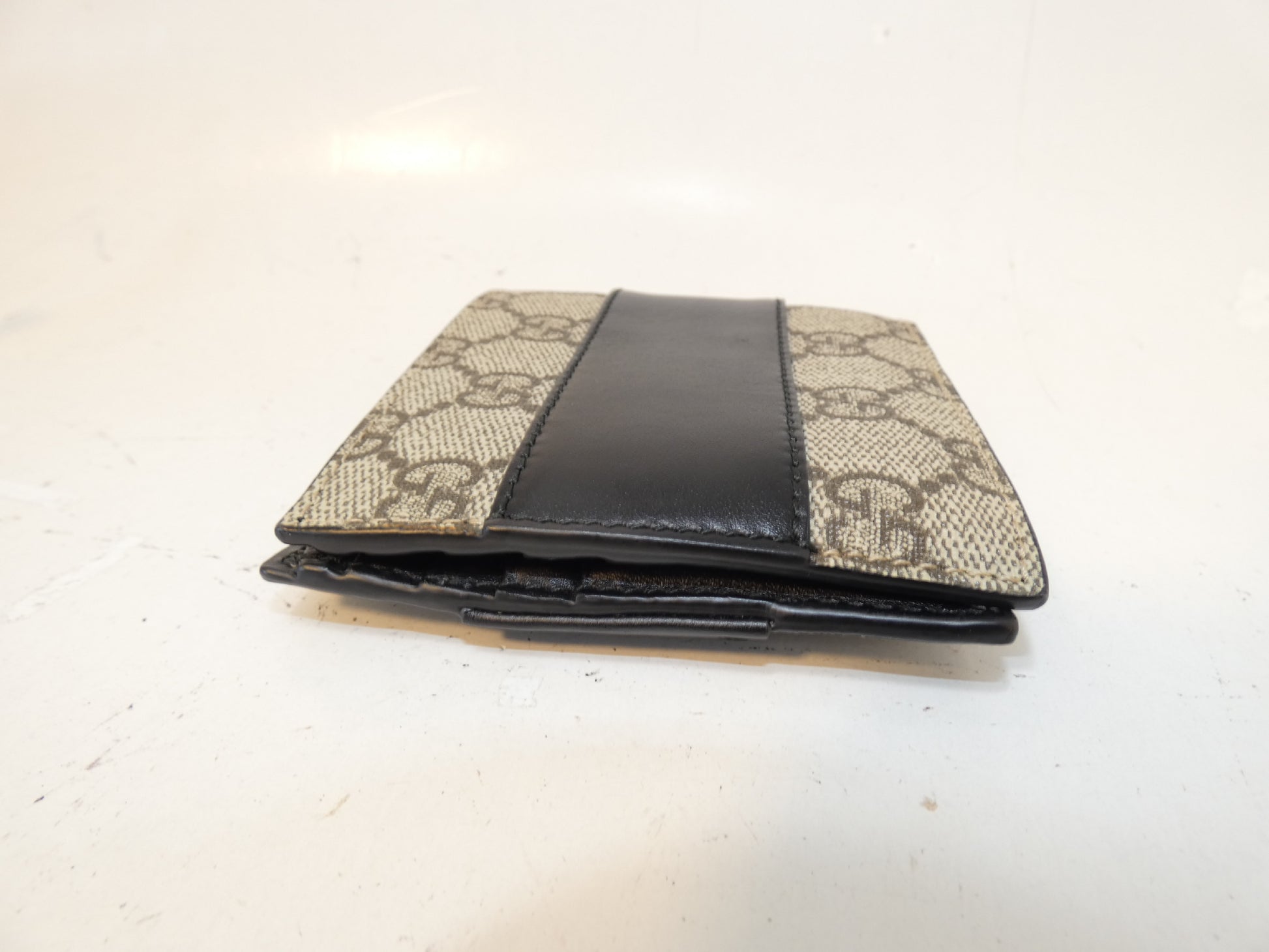 GUCCI GG Supreme Leather Black Wallet