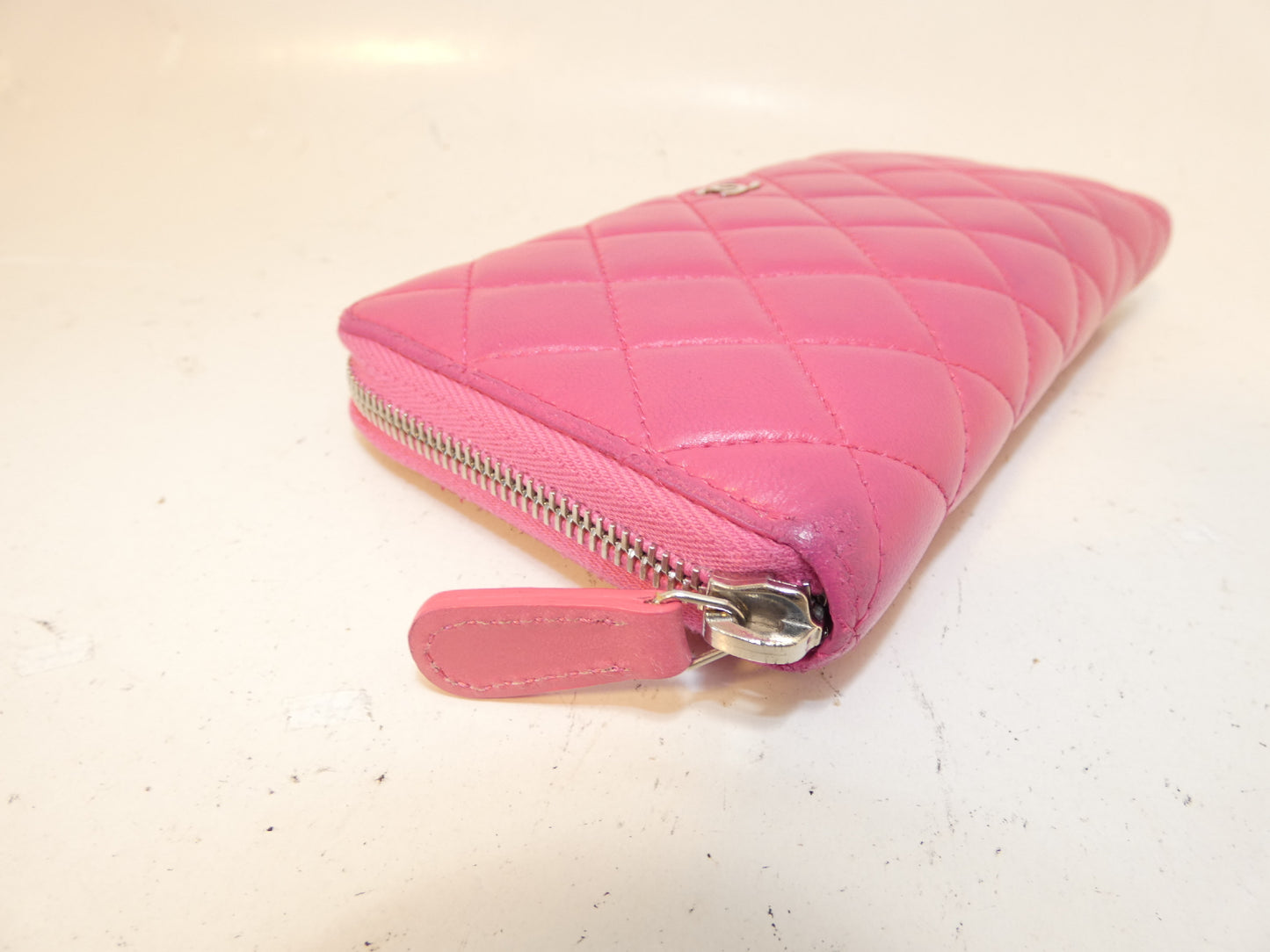 CHANEL Coco Matelasse Round Zipper Long Wallet