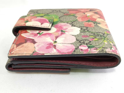 GUCCI GUCCI Wallet GG Blooms GG Supreme 410071・1147 Box・Dust Bag Wallet