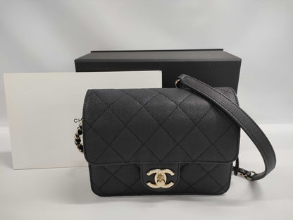 CHANEL CHANEL Chain Shoulder Bag Mini Matelasse Caviar Skin Random Plate UGOLA61H Box Shoulder Bag