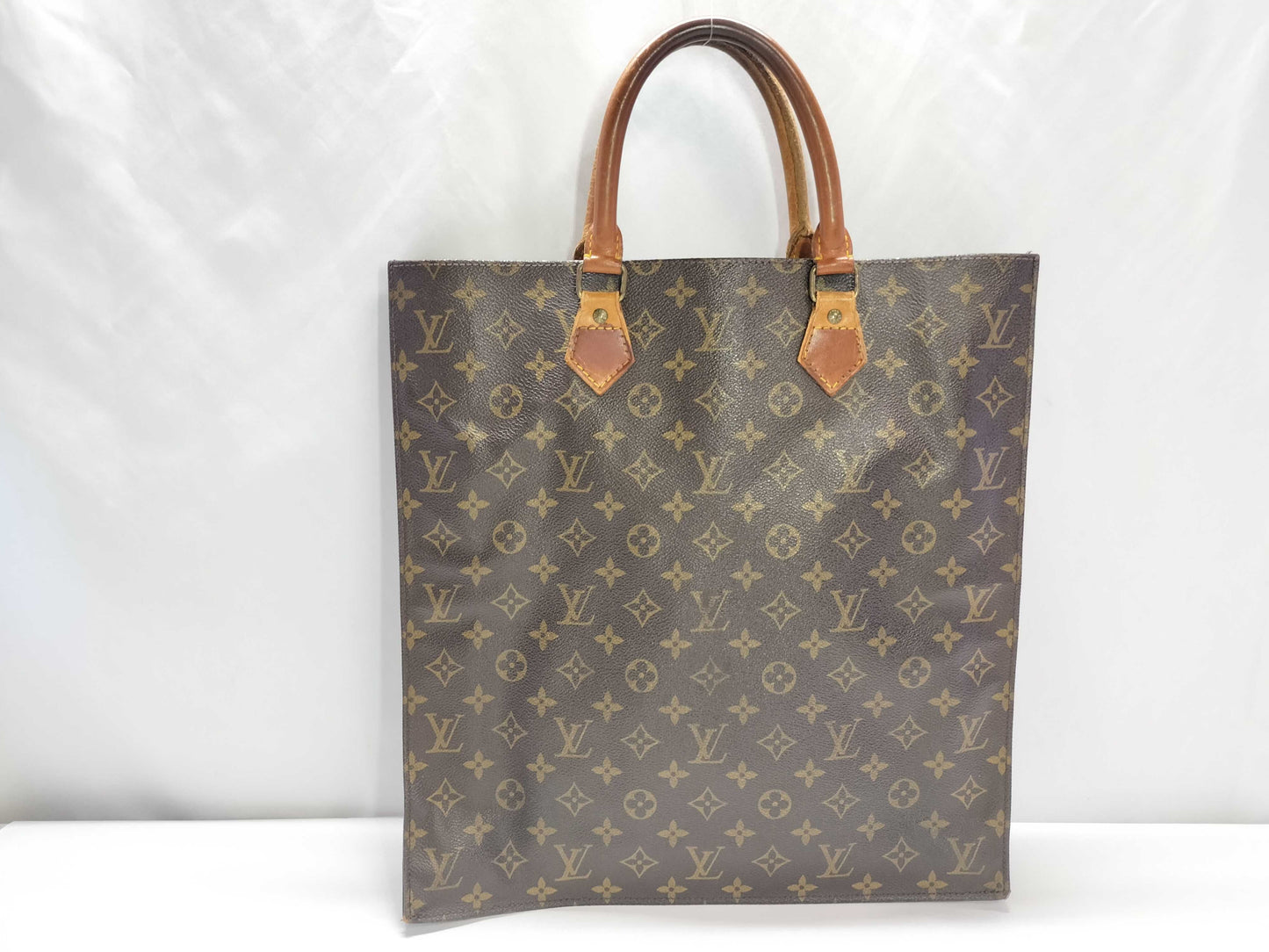 LOUIS VUITTON Monogram LV Sack Pla Tote Bag