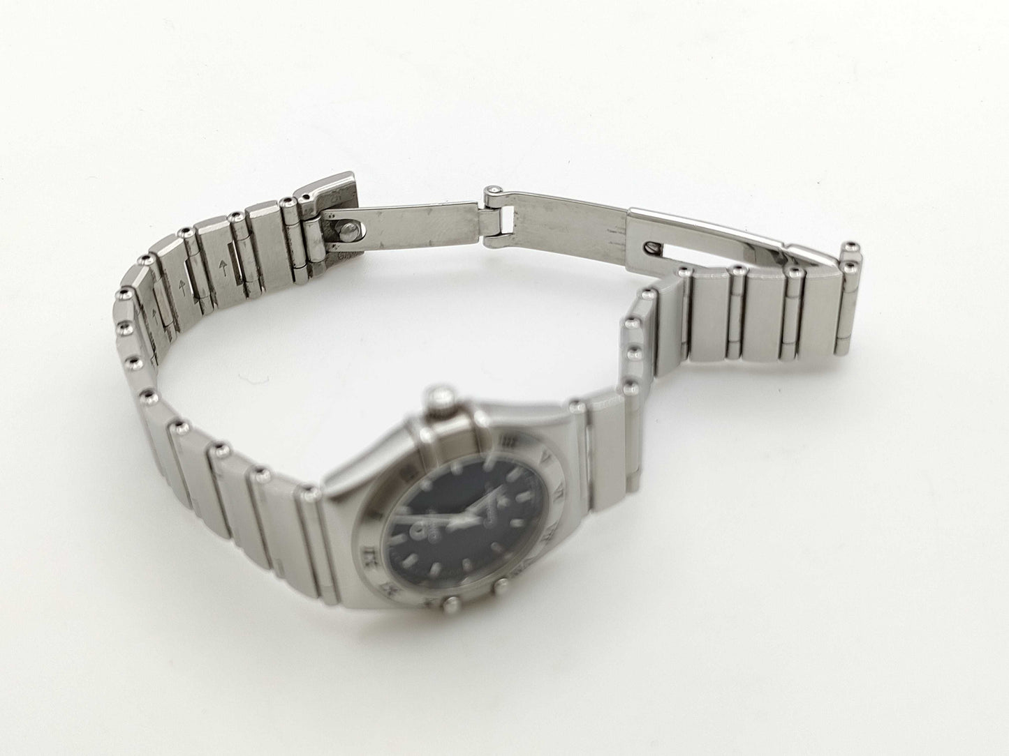 OMEGA 795.1203 57864137 Quartz Black Dial Immovable Women's Watch