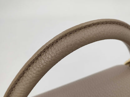 LOUIS VUITTON Louis Vuitton Capucine MM Handbag