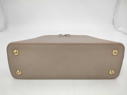 LOUIS VUITTON Louis Vuitton Capucine MM Handbag