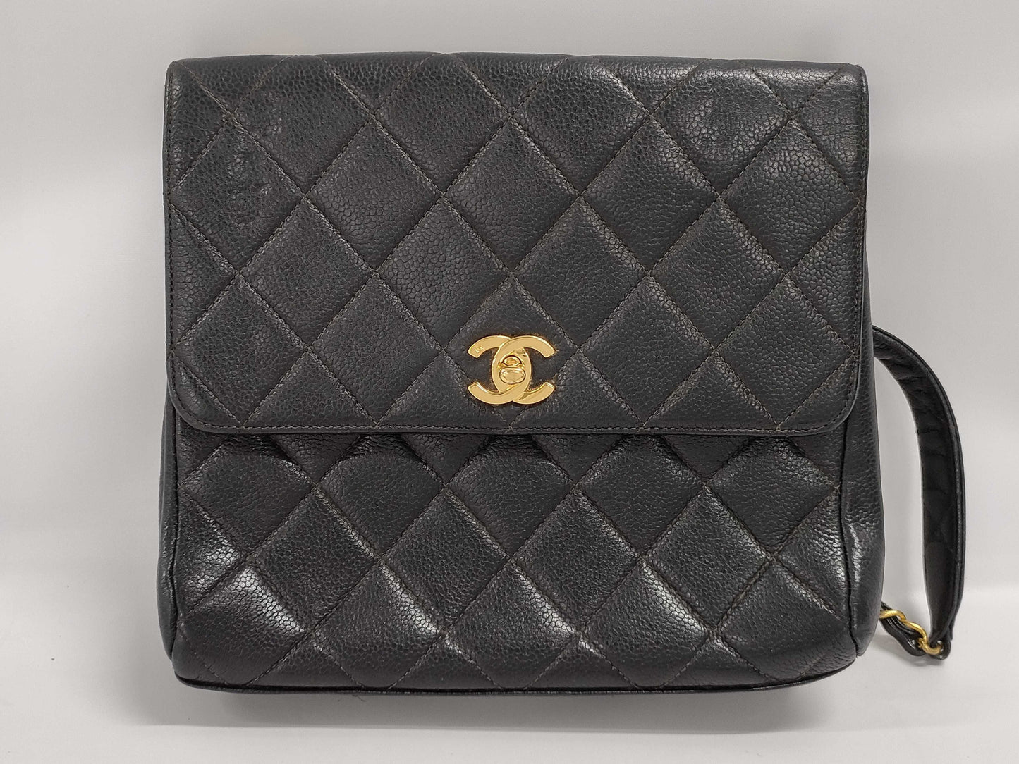 CHANEL CHANEL Matelasse Shoulder Bag in Black Caviar Leather with Chain Shoulder and Gold Hardware