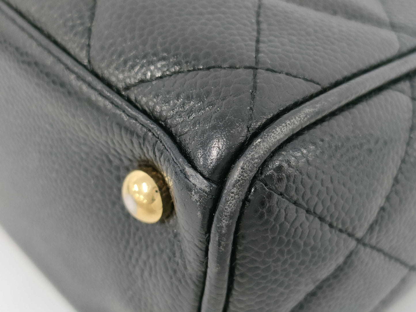 CHANEL CHANEL Matelasse Handbag A20996 Caviar Skin Black Handbag