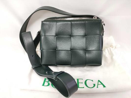 BOTTEGA VENETA BOTTEGA VENETA Cassette Camera Shoulder Bag