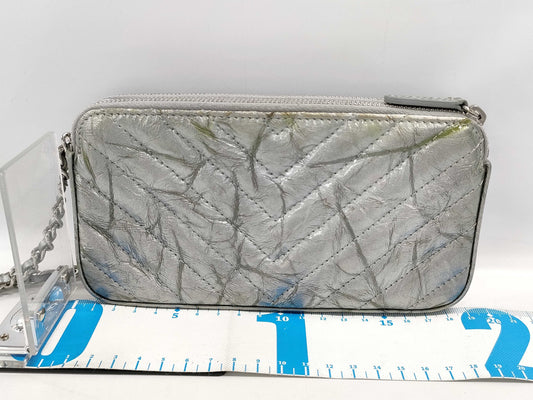 CHANEL CHANEL V-Stitch A82527 Enamel /Patent Chain Wallet Shoulder Bag