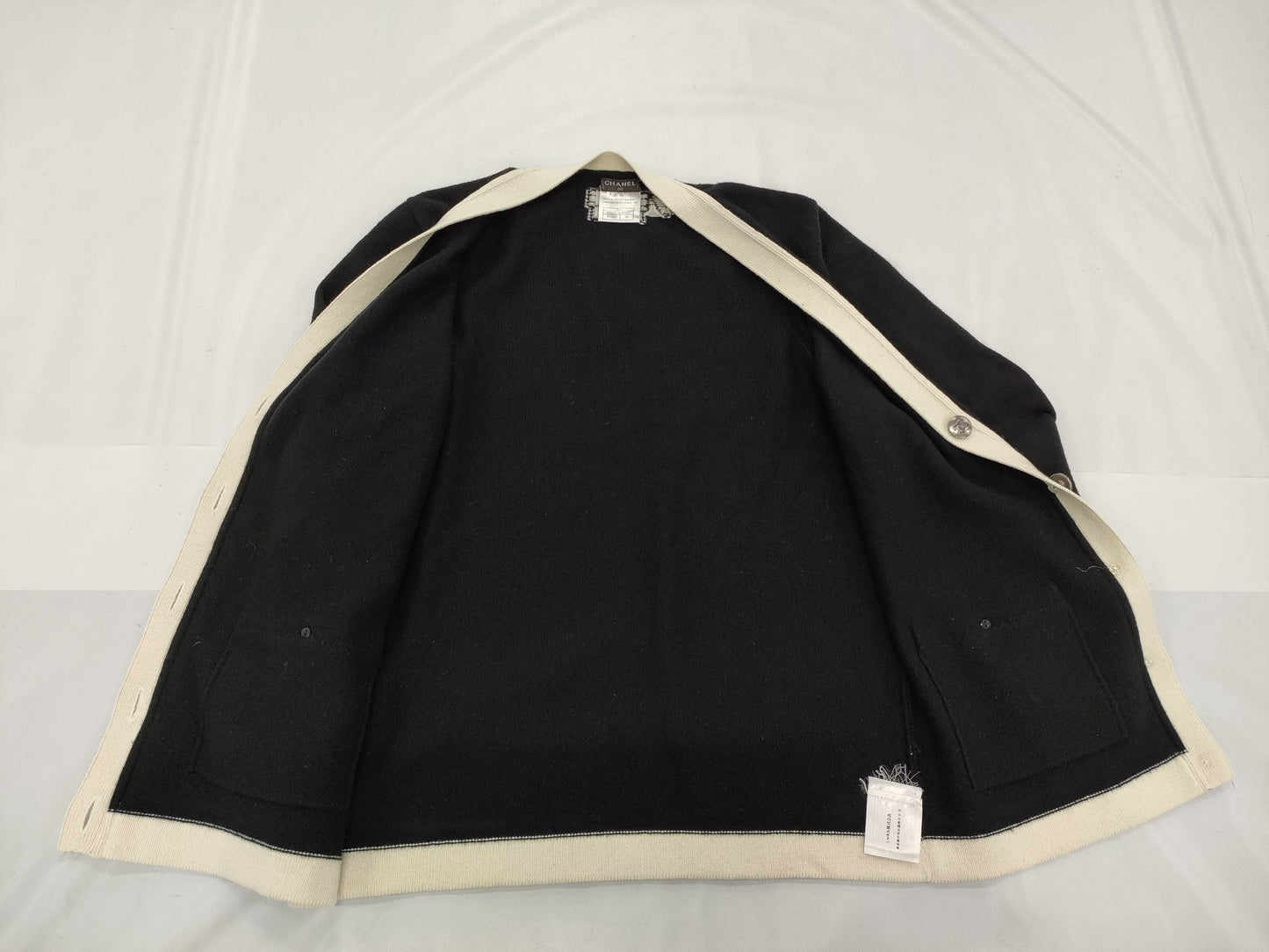 CHANEL Coco Button Black x White #44 Cardigan