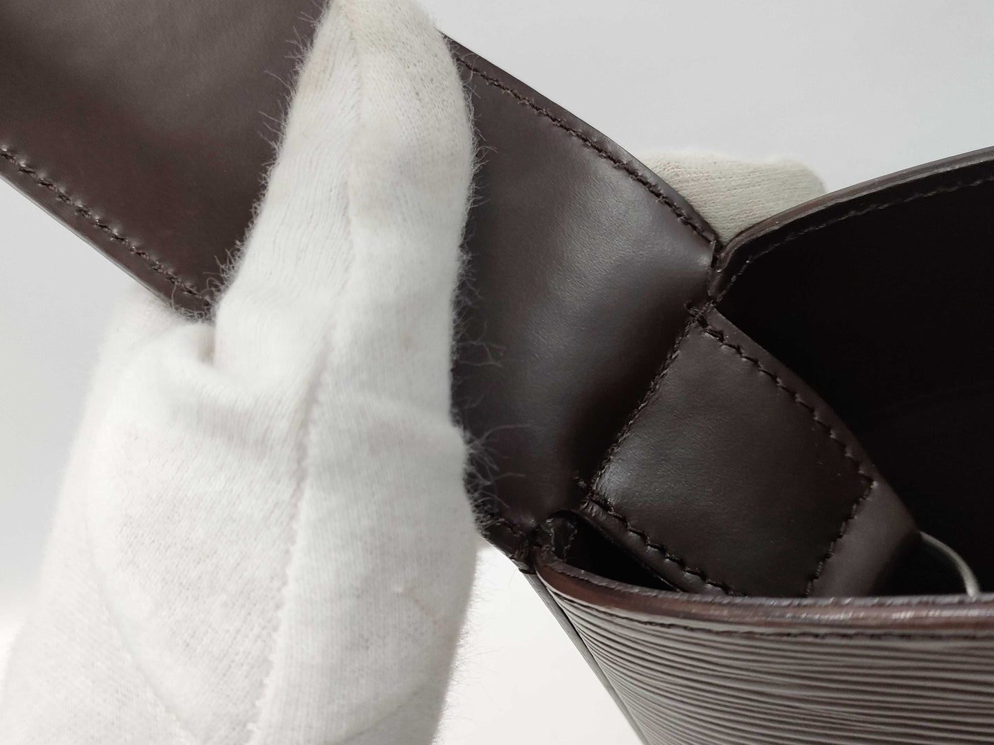 LOUIS VUITTON Epi Revry M5216D Tote Bag