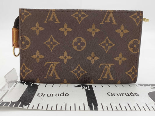 LOUIS VUITTON Monogram Bucket Pouch Pouch