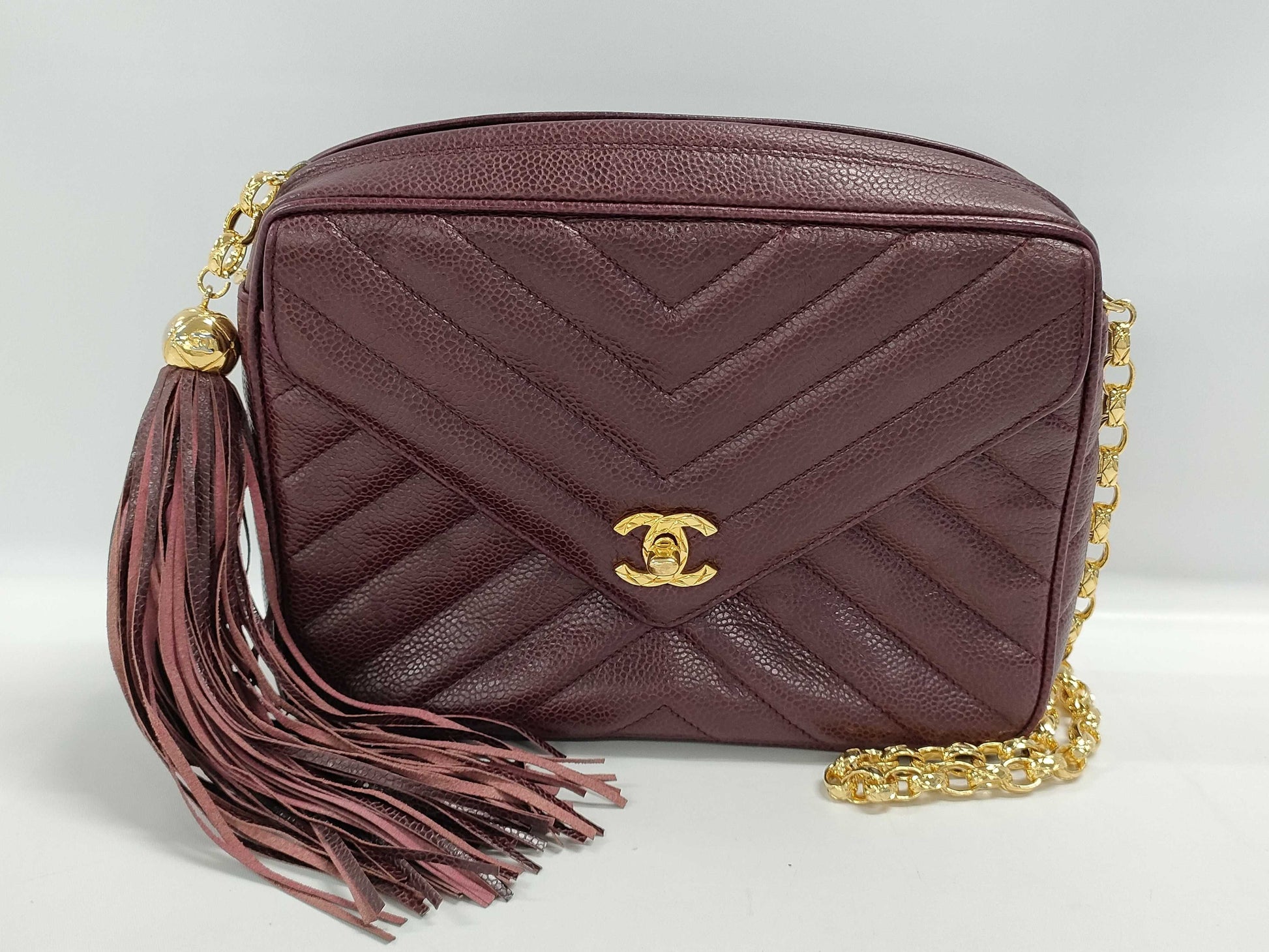 CHANEL V-Stitch Chain Shoulder Bag