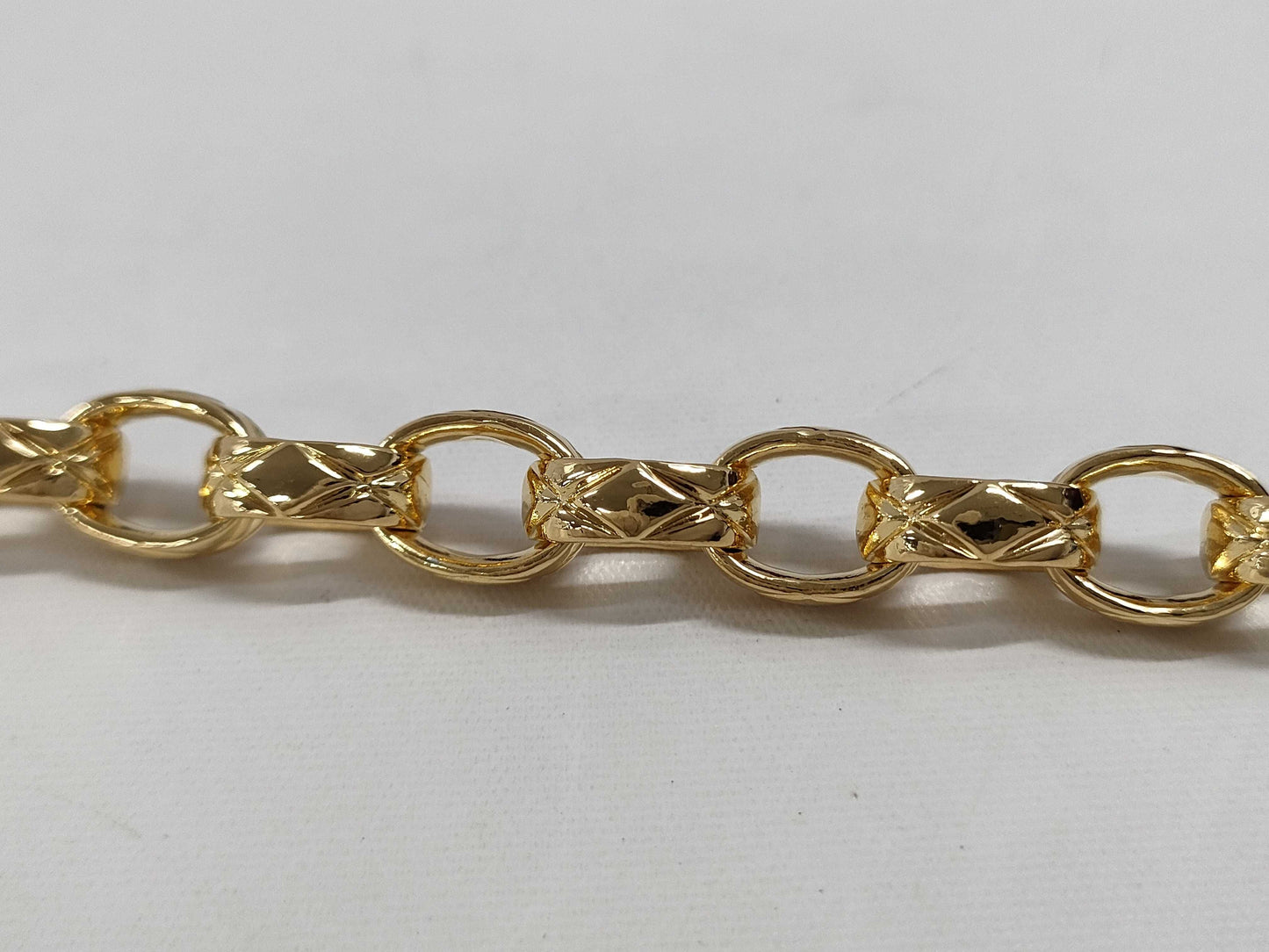 CHANEL V-Stitch Chain Shoulder Bag